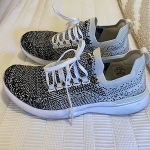 APL TechLoom Breeze Size 6.5